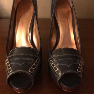 Size 8.5 never worn Jessica Simpson peep toe pumps